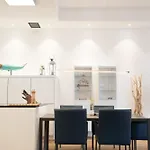 アパート First Bel Etage ゼリン