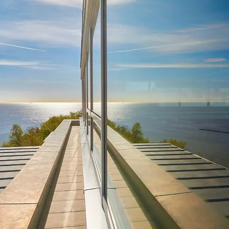 First Bel Etage Διαμέρισμα *